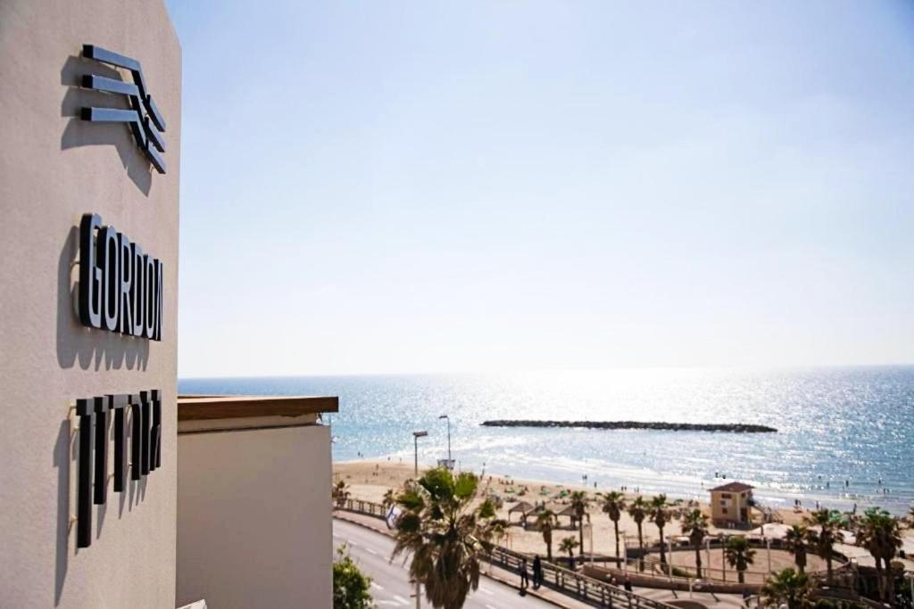 Hotel Olive Gordon By The 3*